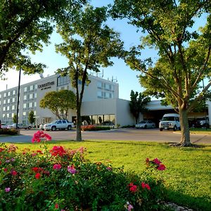 Doubletree By Hilton Wichita Airport